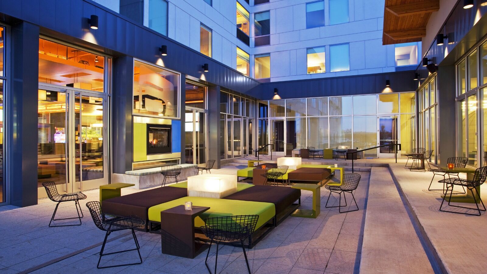 Aloft Green Bay Hotel Exterior photo